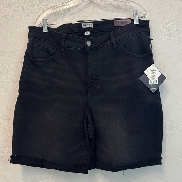 Ava & Viv Dark Black Denim Shorts - Picture 1 of 16